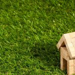 Pourquoi acheter une maison en passant par une agence immobilière ?